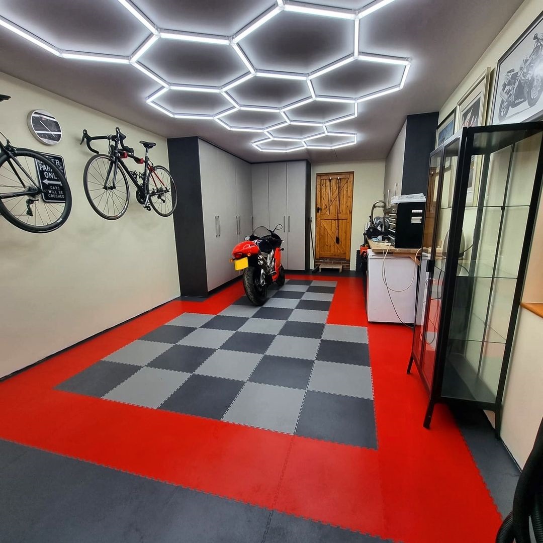 Lumière de Garage hexagonale 1 - Home Gym Youtube avis et prix